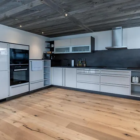 Wies Deluxe Apartamento *